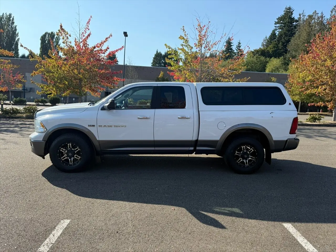 2012 Ram 1500 SLT photo 11