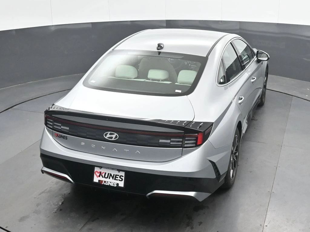 2025 Hyundai Sonata SEL - Photo 30