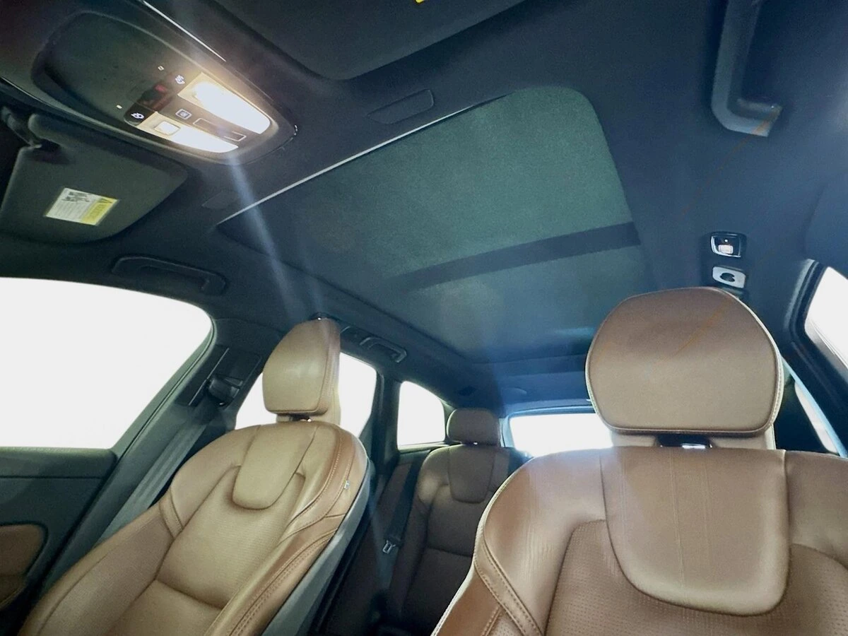 2023 Volvo - image 14