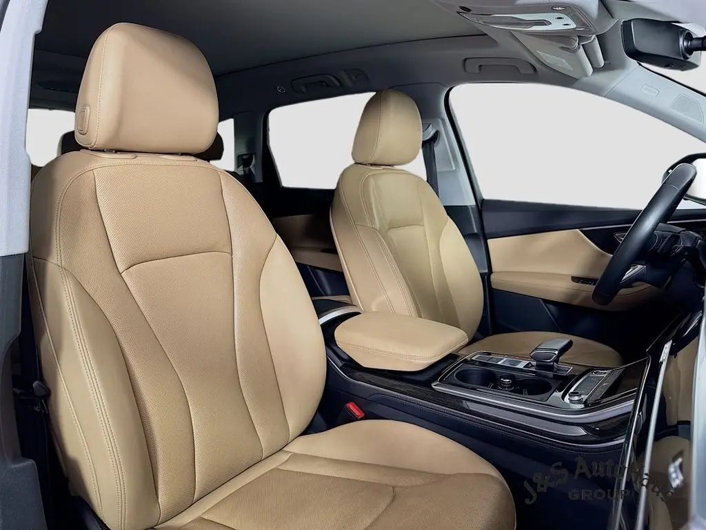 2022 Audi Q7 55 Premium Plus photo 31