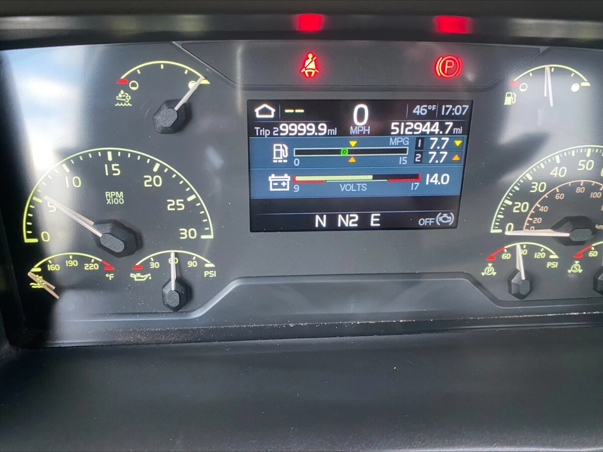 2019 Volvo VNL 860 - image 10