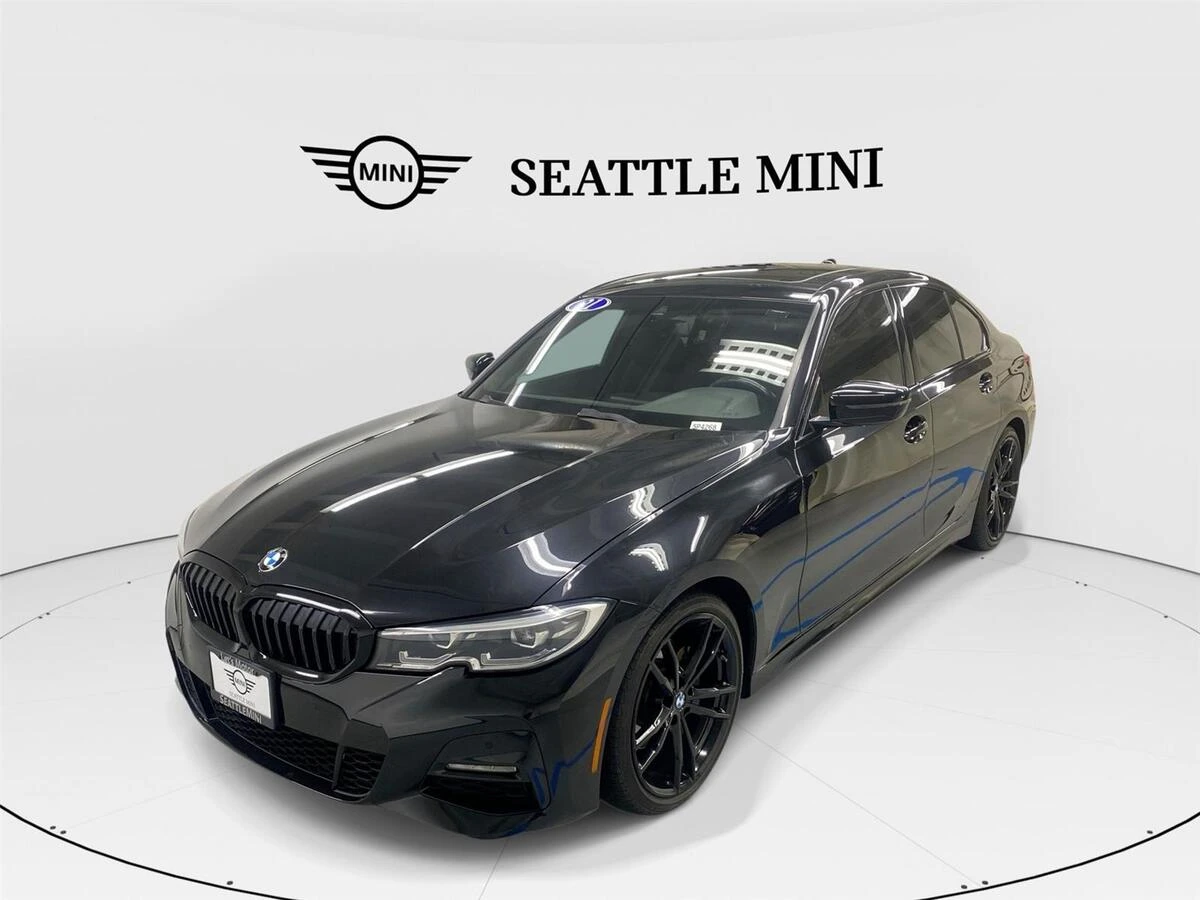 2021 BMW 3 Series 330i Sedan's photo