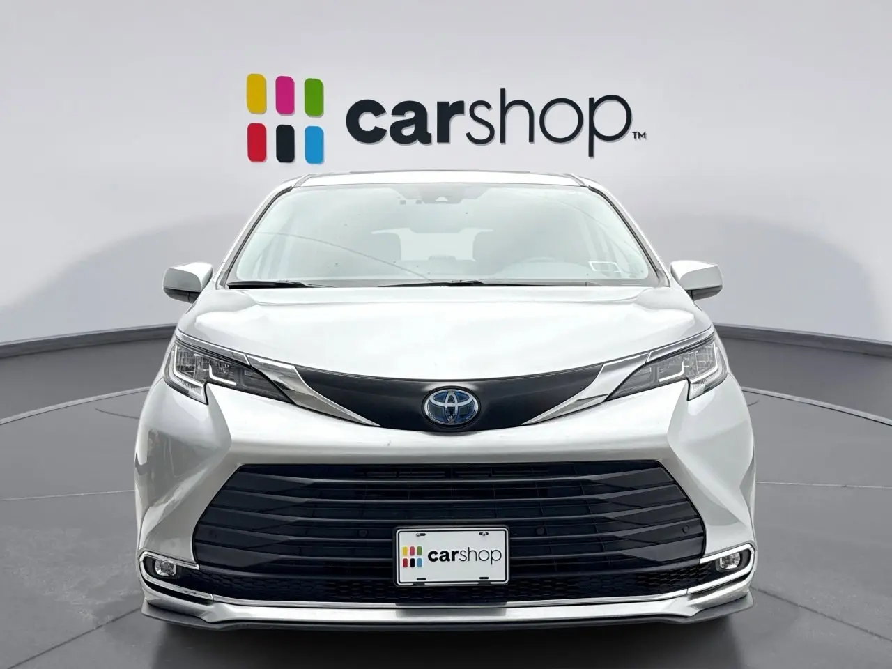2023 Toyota Sienna XLE photo 8