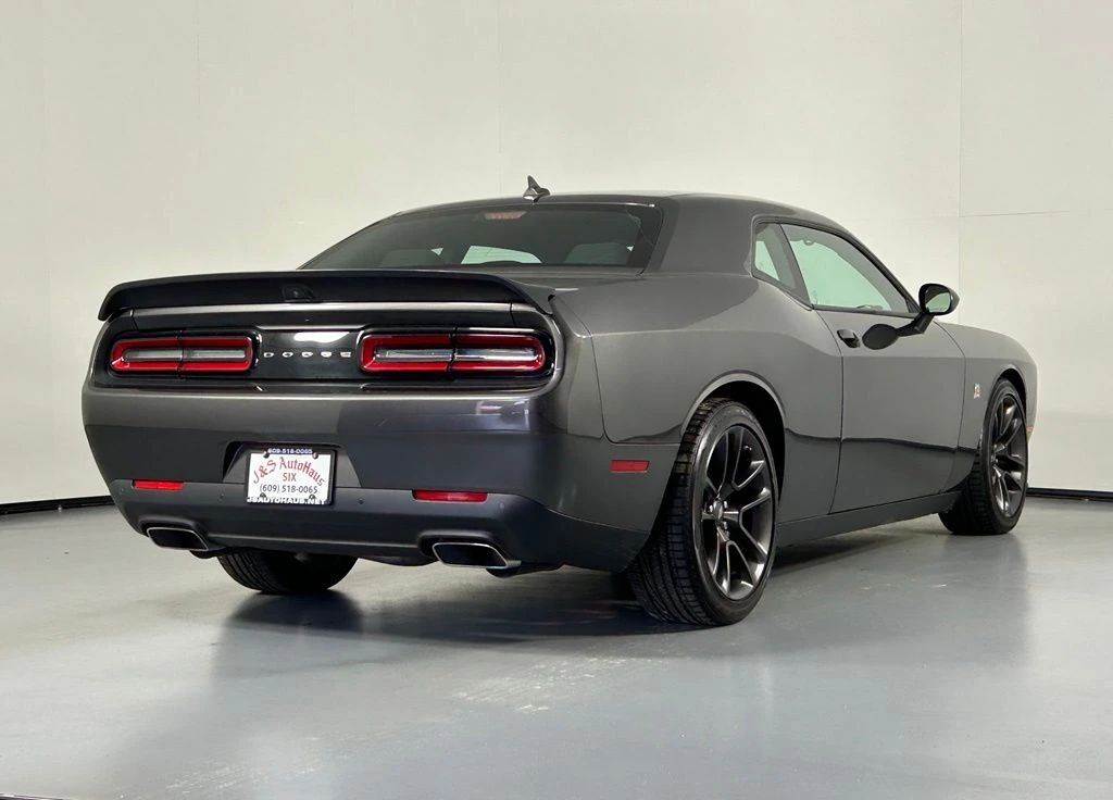 2021 Dodge Challenger R/T - Photo 7