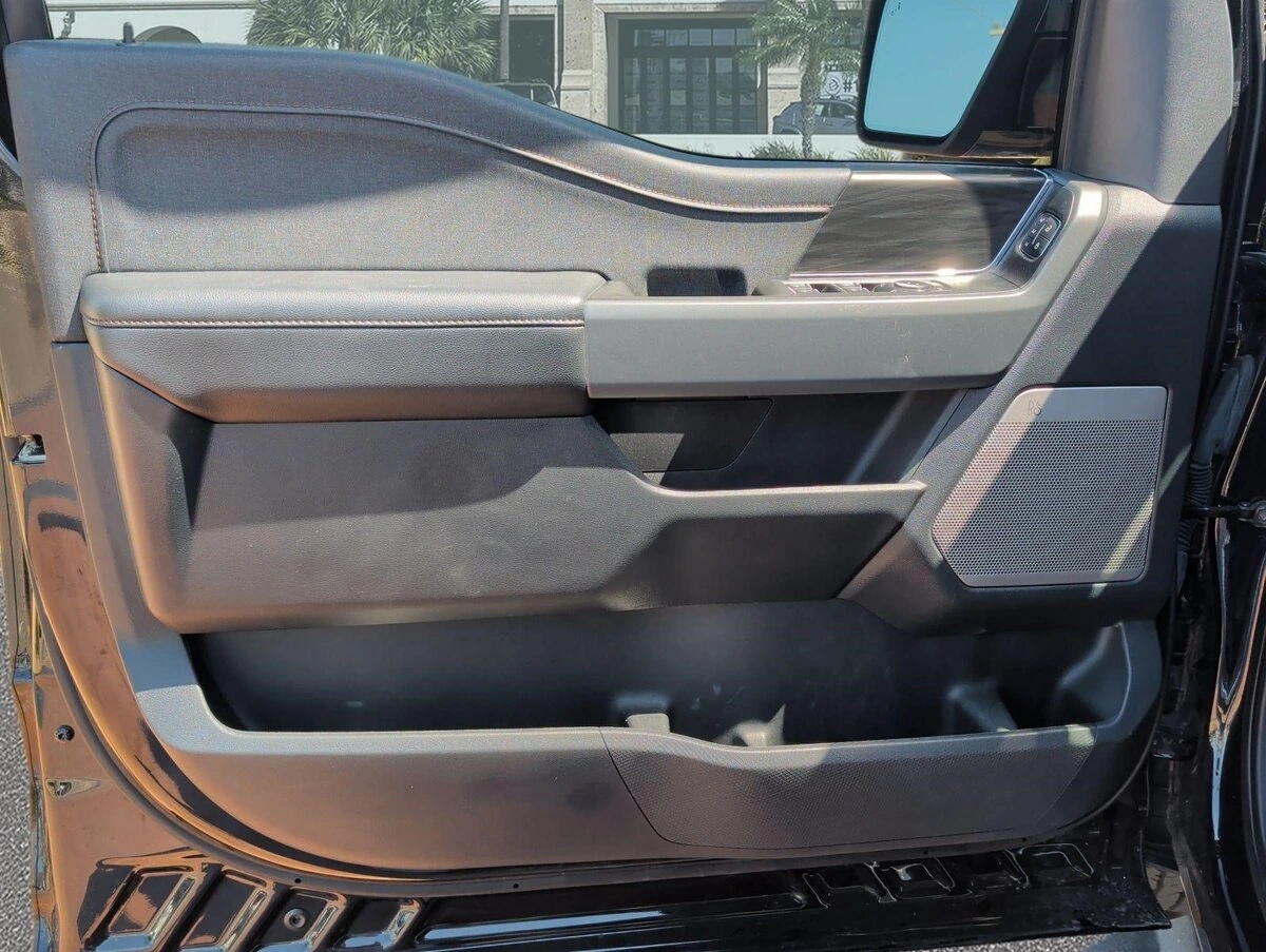 2024 Ford F-150 Lariat - Photo 8