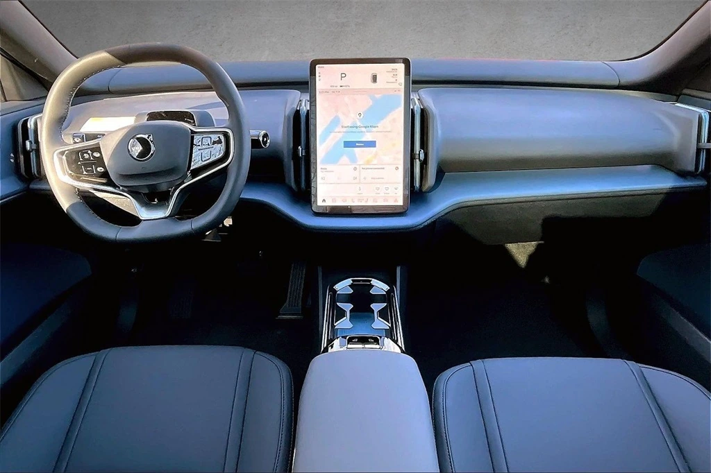 2026 Volvo - image 5