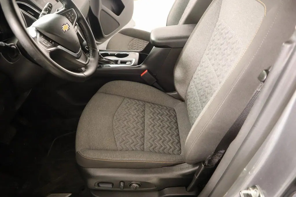 2024 Chevrolet Equinox LT photo 9