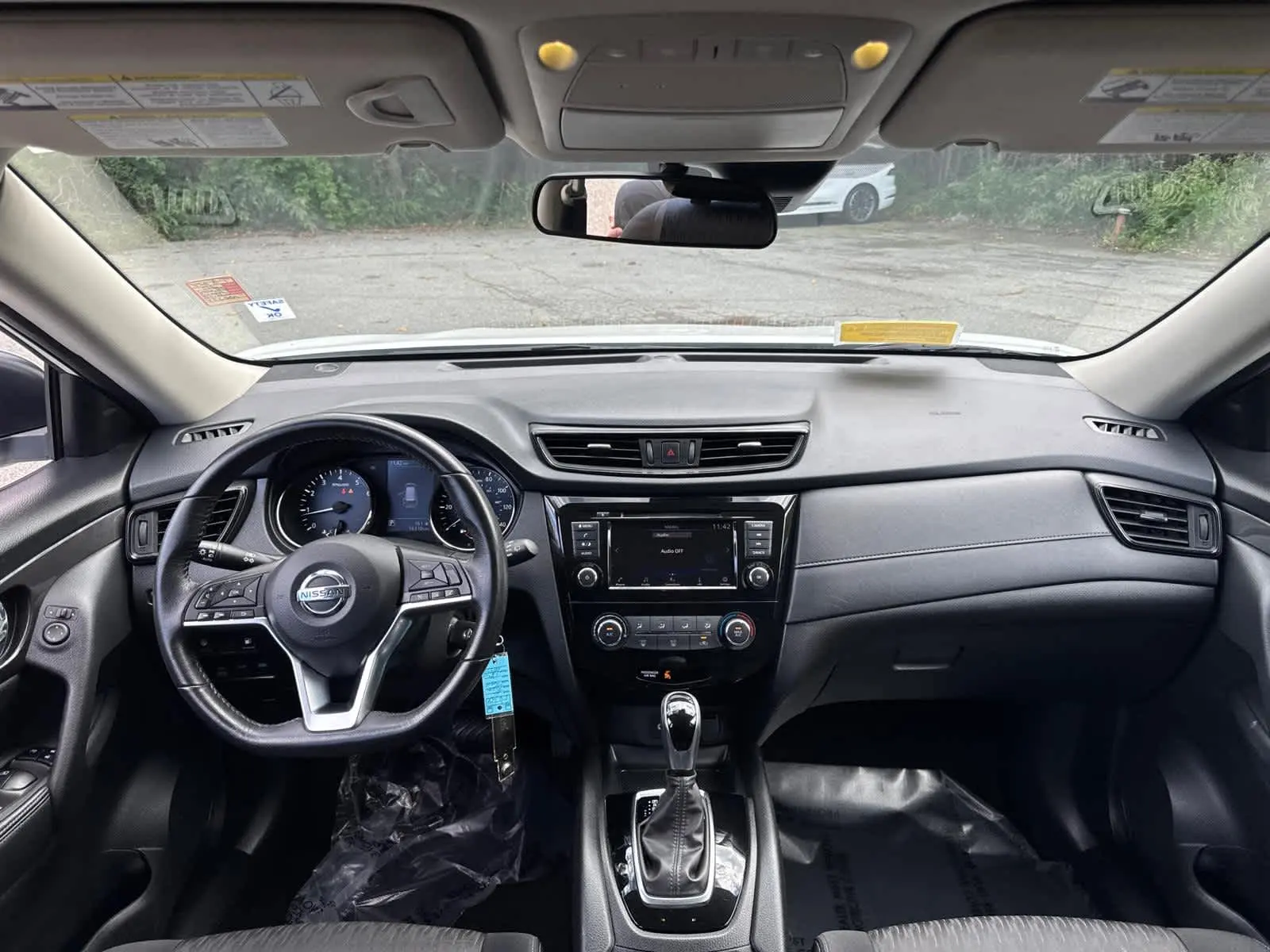 2020 Nissan Rogue S photo 33