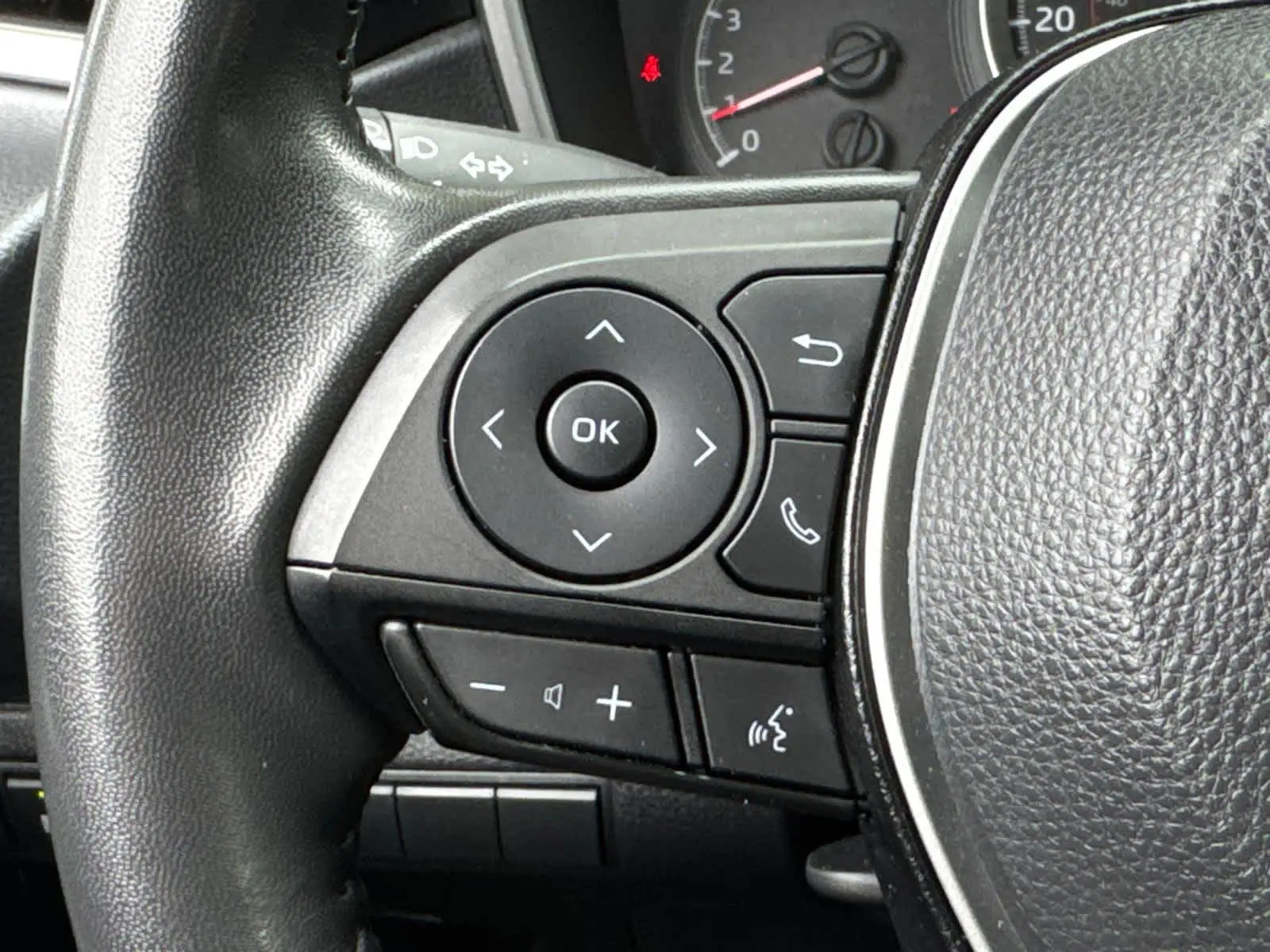 2022 Toyota Corolla SE photo 21