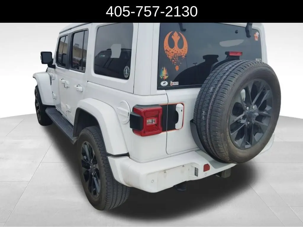 2021 Jeep Wrangler Unlimited Sahara High Altitude photo 3
