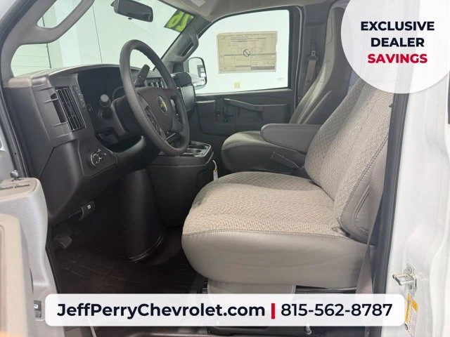 2026 Chevrolet Express Cargo Work Van - Photo 10