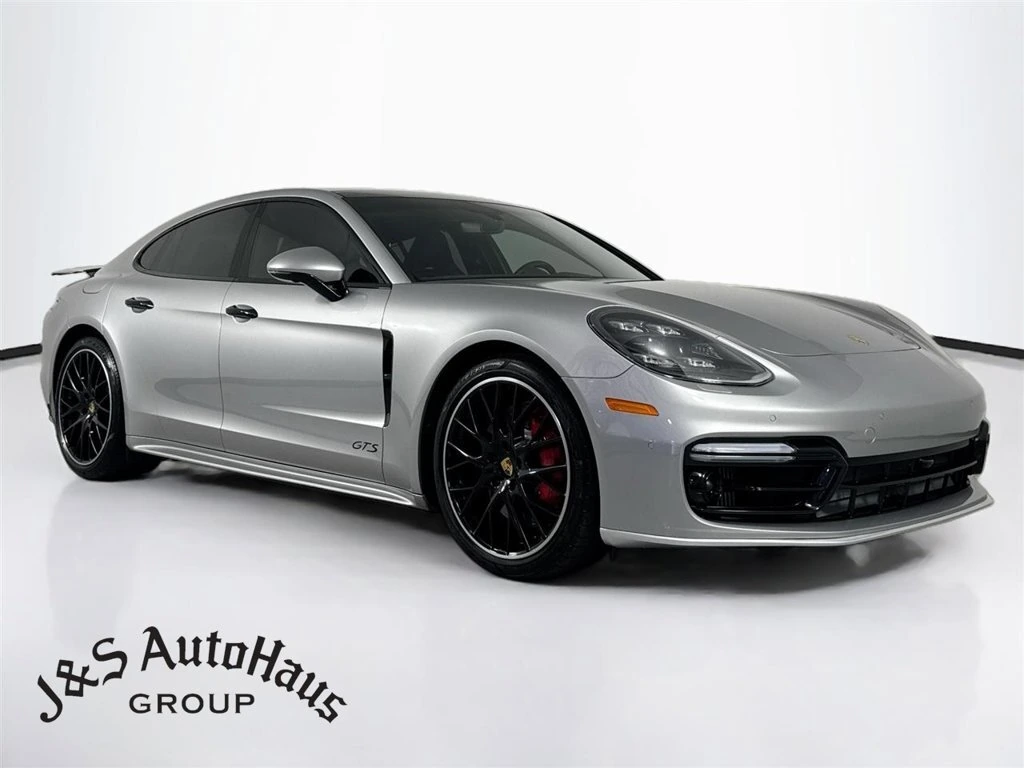 2020 Porsche Panamera GTS