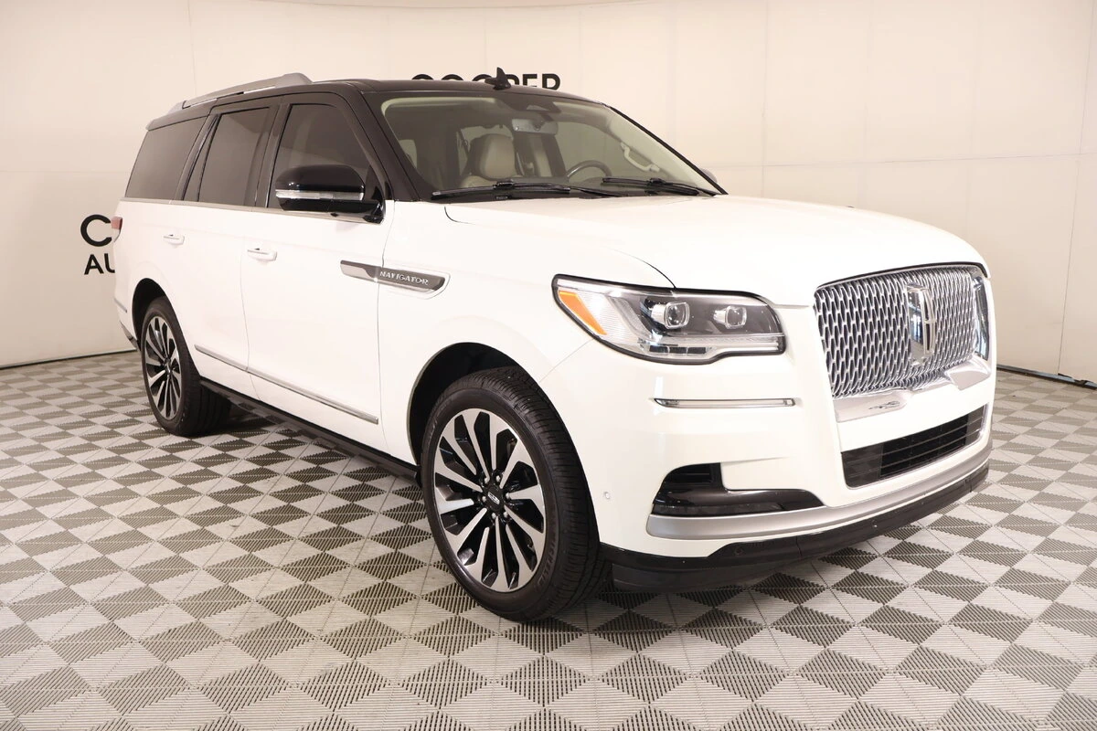 2023 Lincoln Navigator