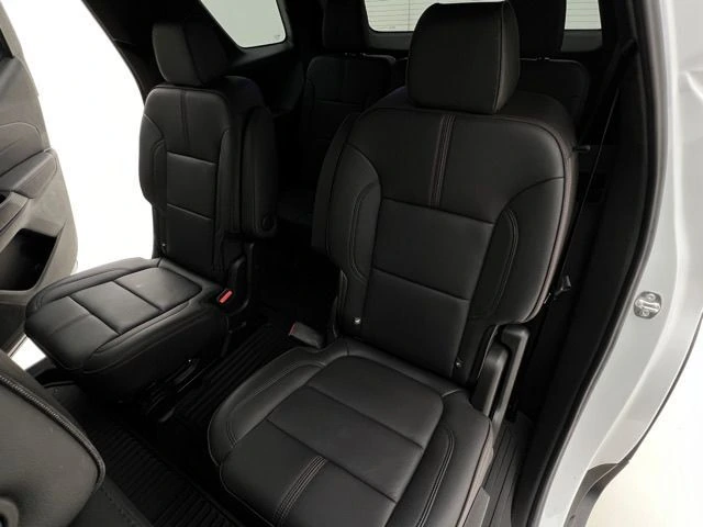 2023 Chevrolet Traverse RS - Photo 18