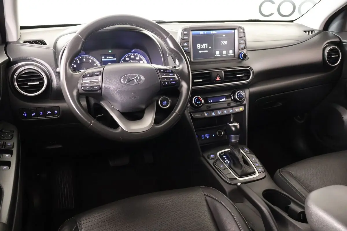 2021 Hyundai Kona Ultimate photo 2