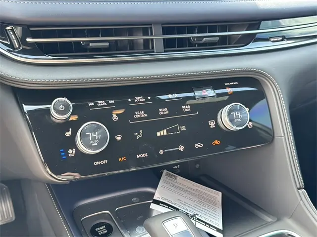 2026 Infiniti QX60 Luxe photo 20
