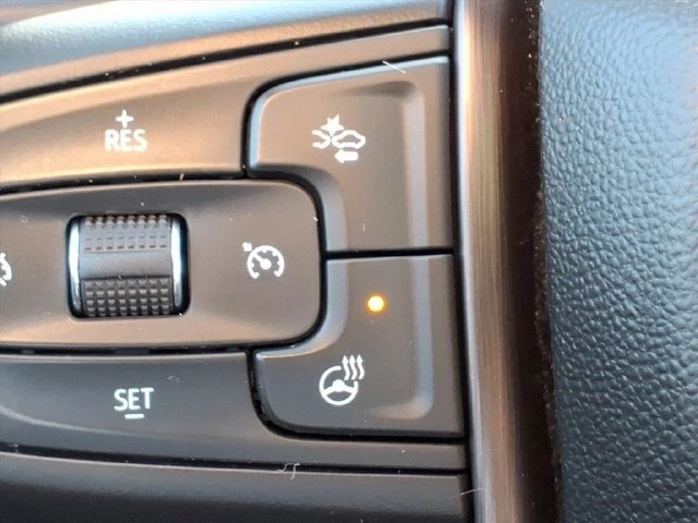 2023 GMC Yukon AT4 - Photo 18
