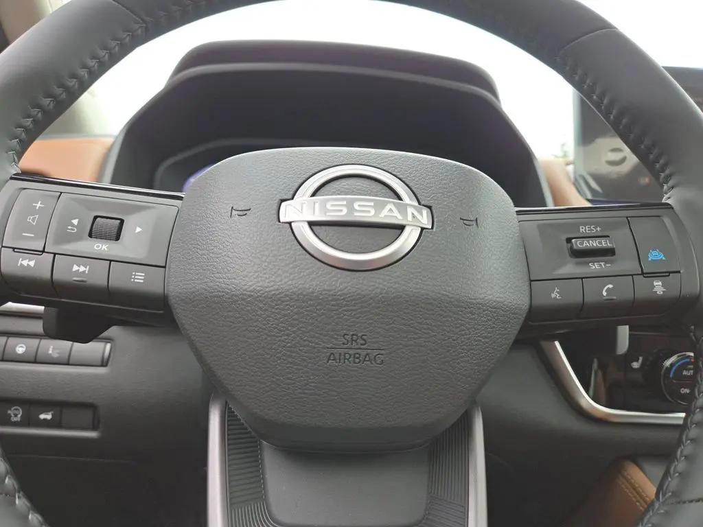 2026 Nissan Rogue Platinum photo 35