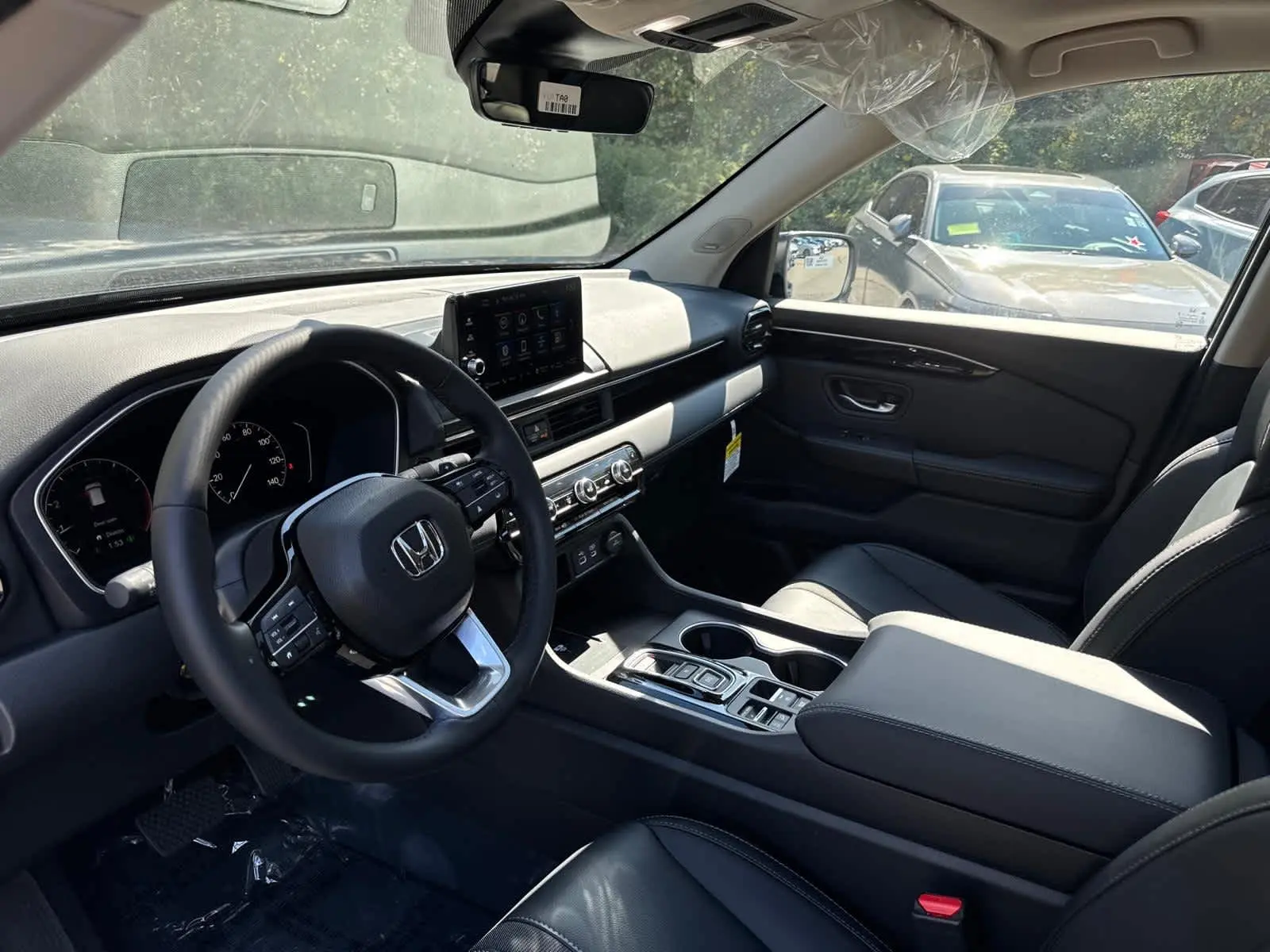 2025 Honda Pilot Touring photo 10