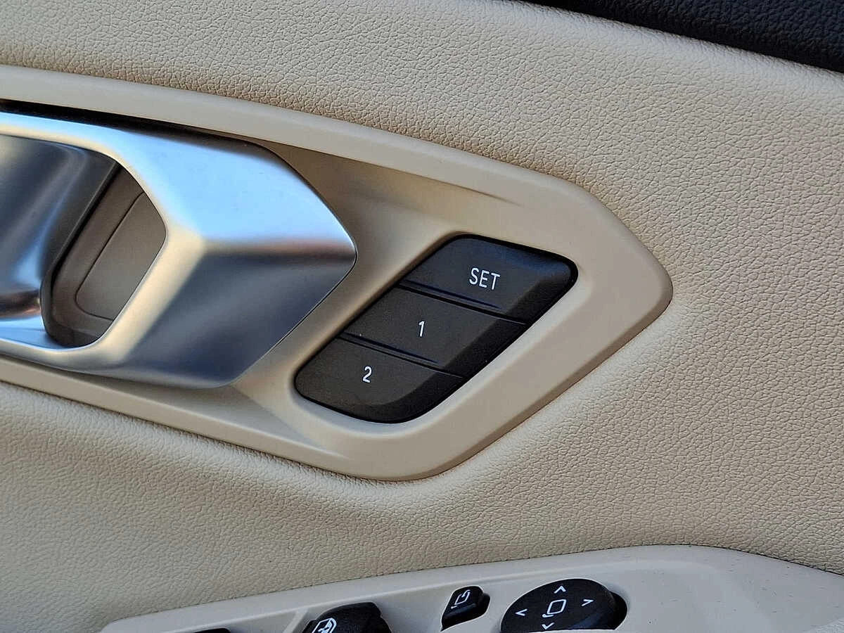 2019 BMW 3 Series 330i - Photo 25