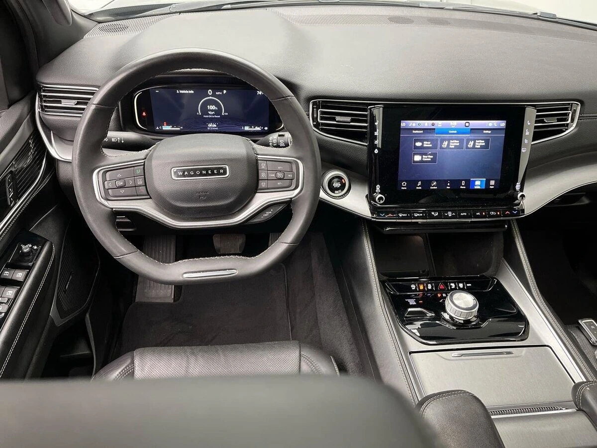 2024 Jeep Wagoneer Series II - Photo 15