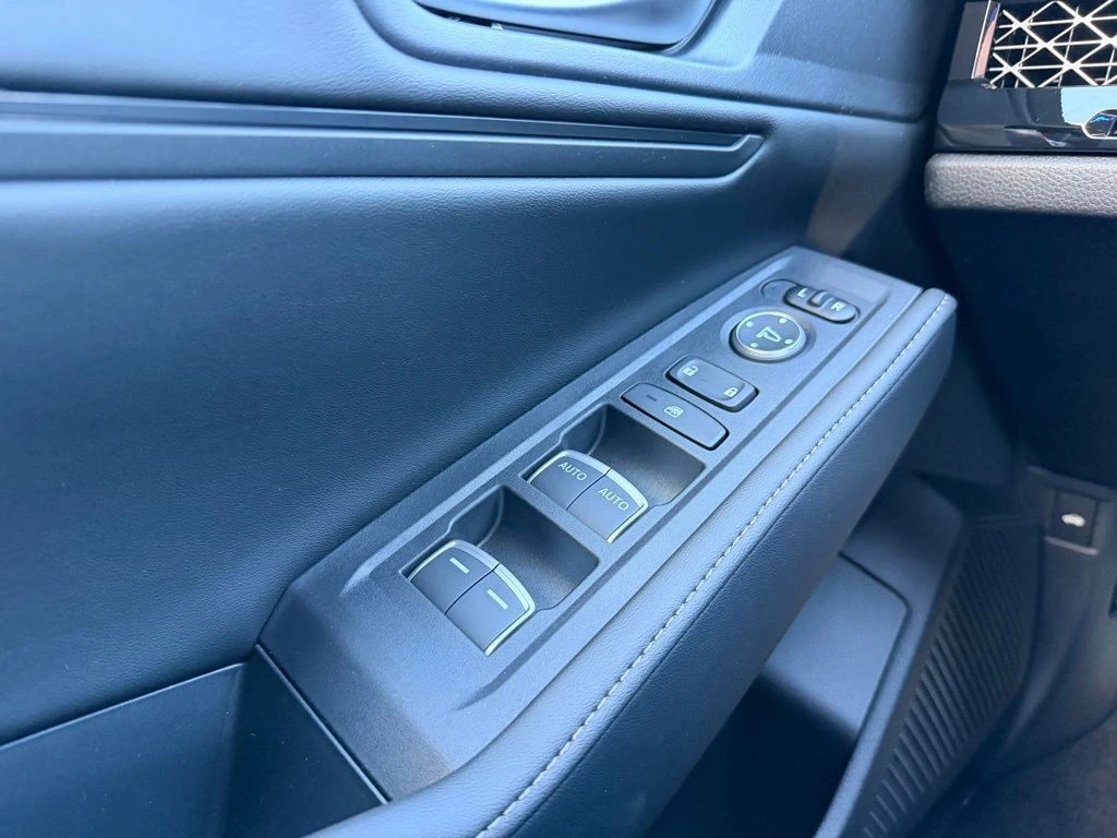2025 Honda Accord Hybrid Sport - Photo 12