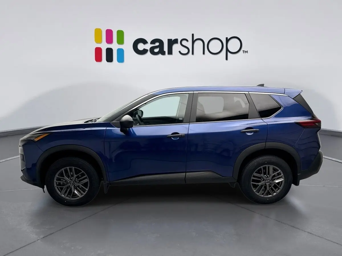 2023 Nissan Rogue S photo 2