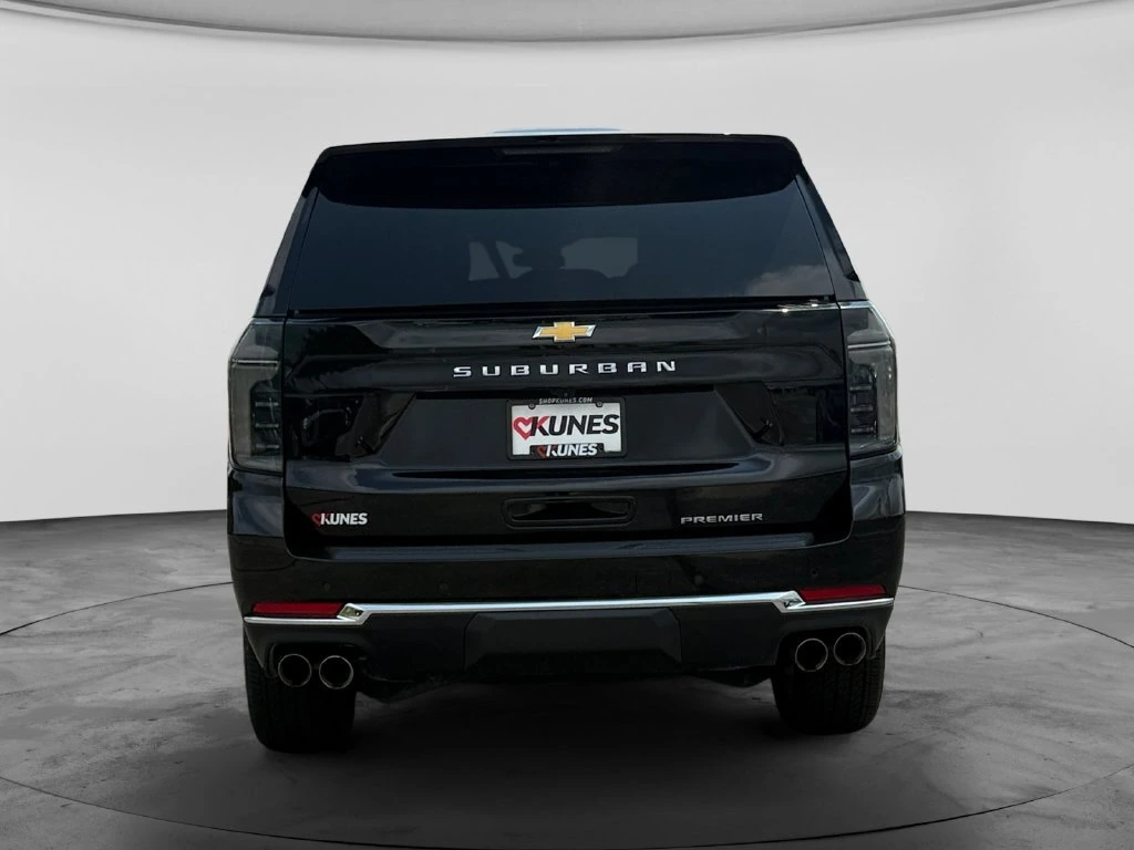 2025 Chevrolet Suburban Premier - Photo 8