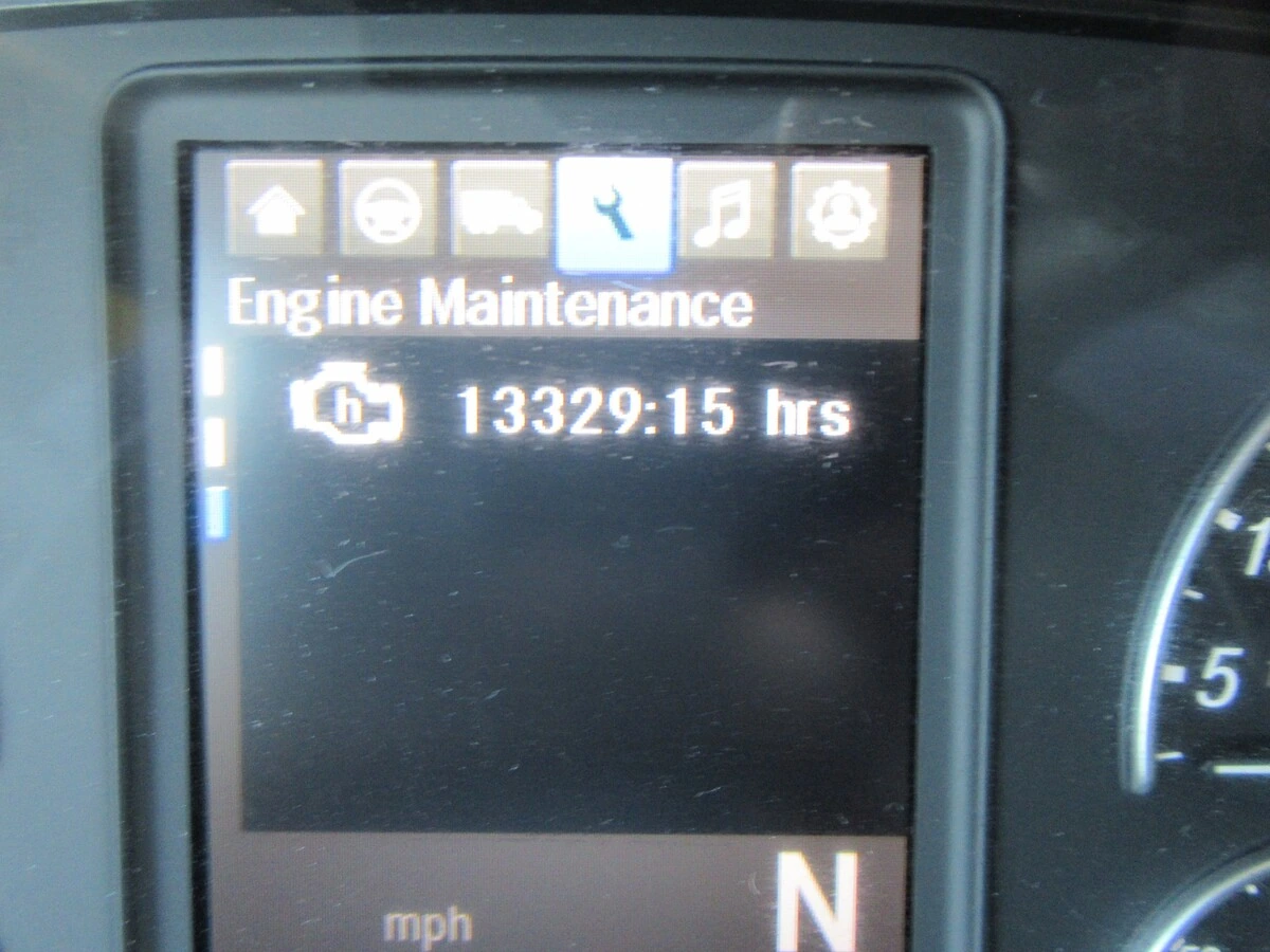 2024 Freightliner Cascadia - image 20