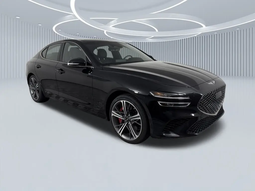 2025 GENESIS G70 Standard's photo