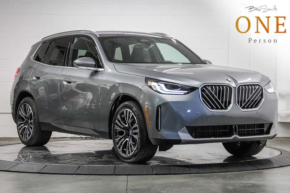 2026 BMW X3 30's photo