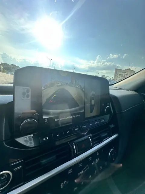 2022 Nissan Pathfinder SL photo 13