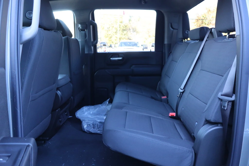 2026 Chevrolet Silverado 2500 HD Custom - Photo 17