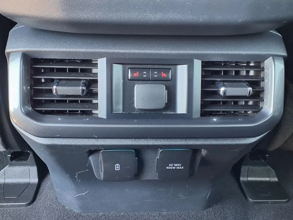2023 Ford F-150 Lariat photo 17