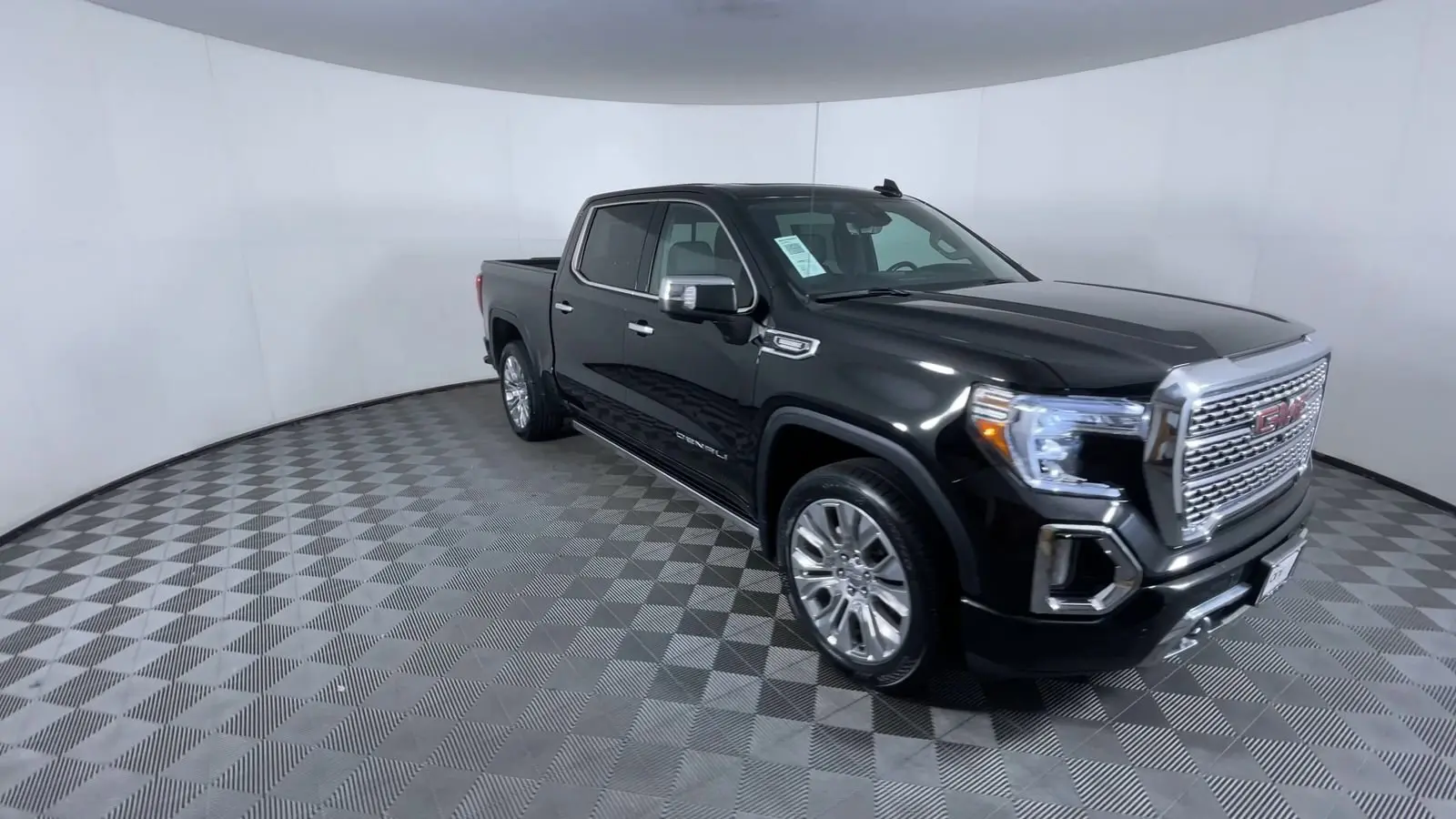 2021 Gmc Sierra 1500 Denali photo 2