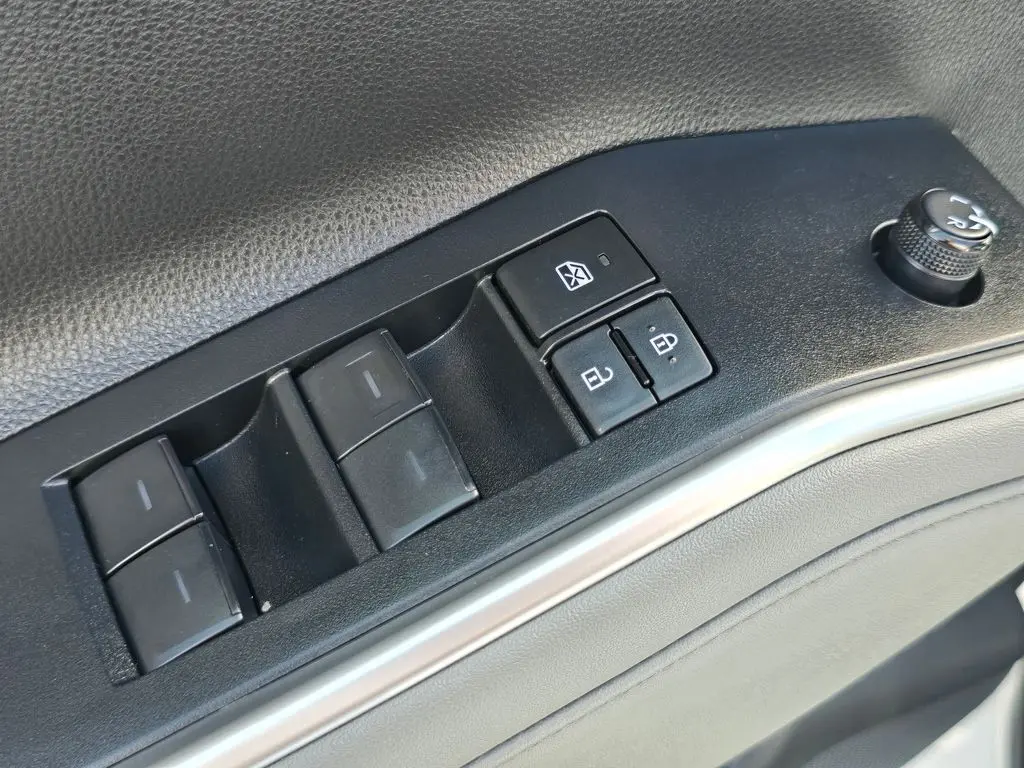 2023 Toyota Highlander Limited Platinum XLE XSE photo 22