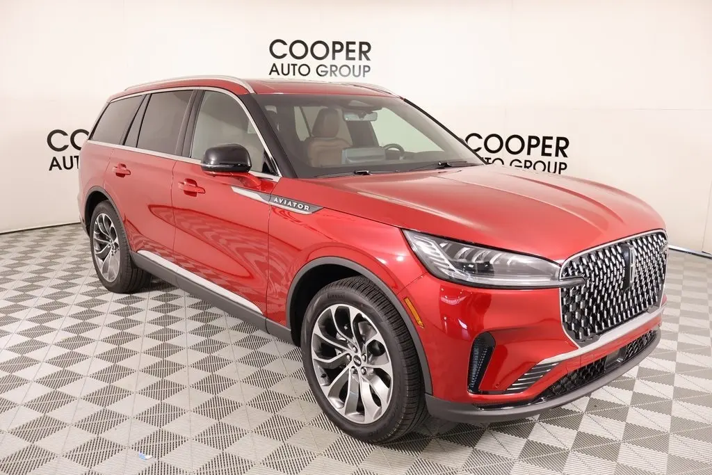 2025 Lincoln Aviator Reserve's photo
