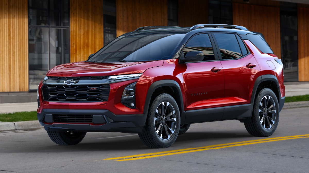 2025 Chevrolet Equinox RS Exterior Driver Side Front Profile