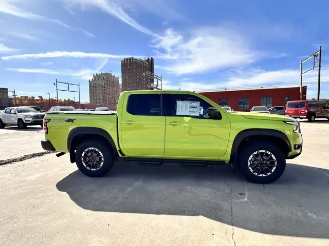 2026 Nissan Frontier PRO-4X photo 3
