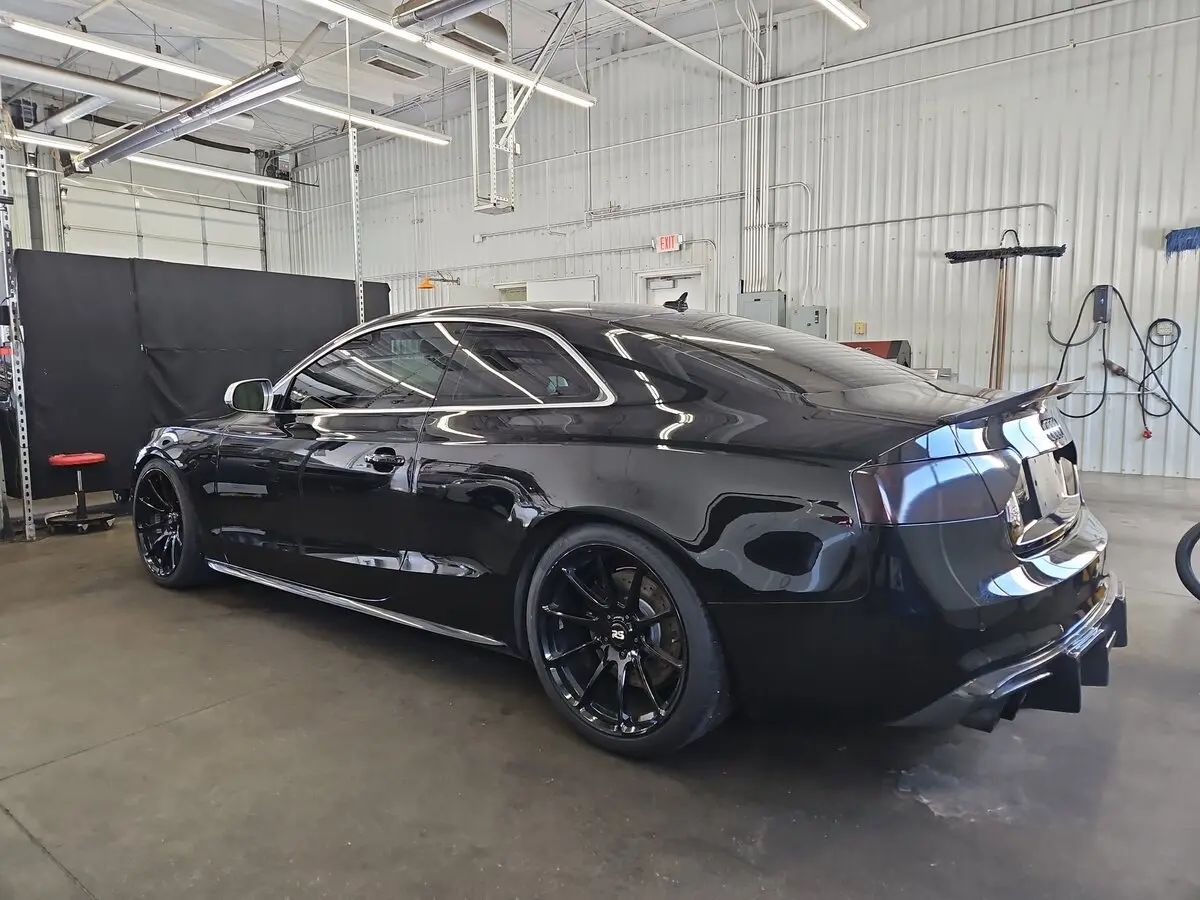 2015 Audi S5 Prestige photo 4