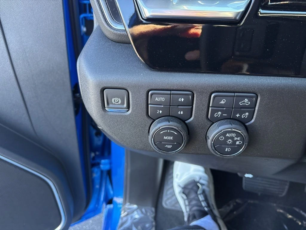 2025 Chevrolet Silverado 1500 RST - Photo 24