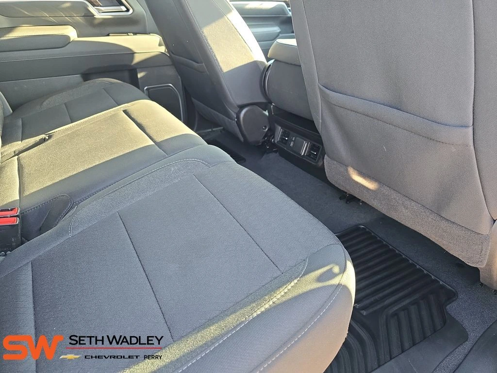 2025 Chevrolet Silverado 3500HD LT - Photo 11