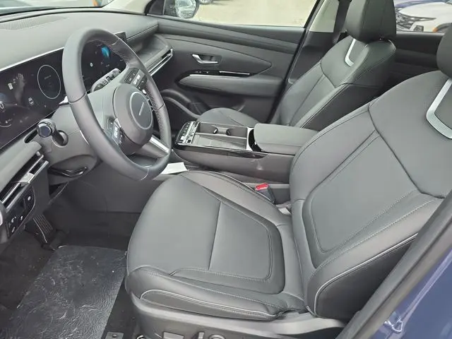 2025 Hyundai Tucson Limited photo 4
