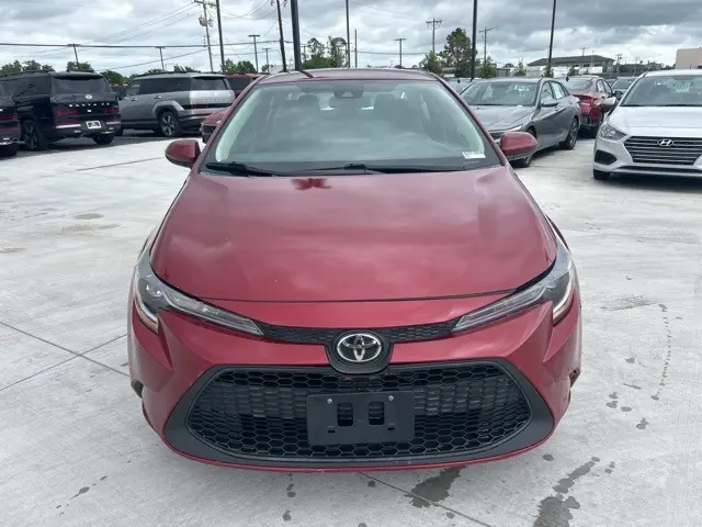 Used 2022 Toyota Corolla LE with VIN 5YFEPMAE6NP272598 for sale in Norman, OK