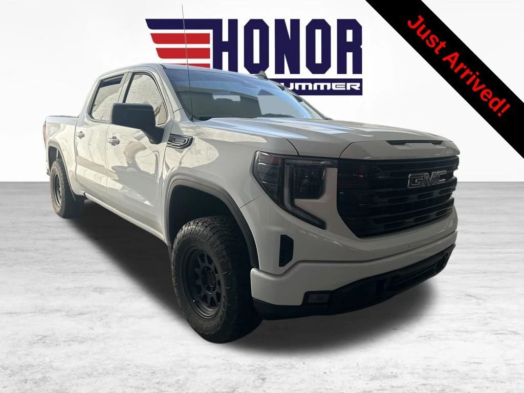 2023 GMC Sierra 4WD Crew Cab Short Box Elevation's photo
