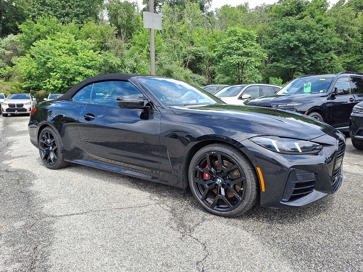 2025 BMW 4 Series M440i - Photo 31