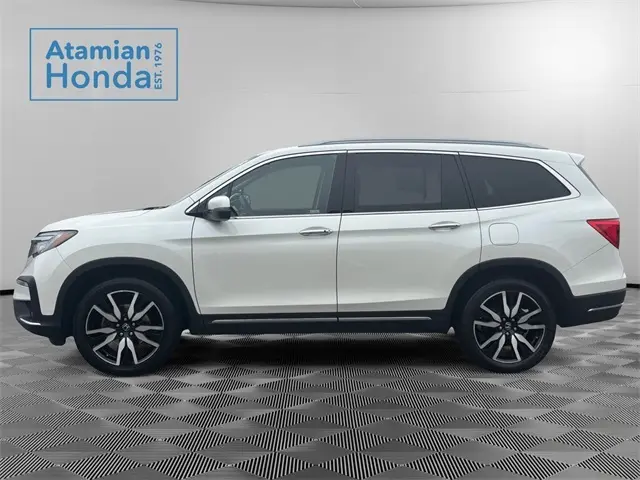 2019 Honda Pilot Elite photo 2