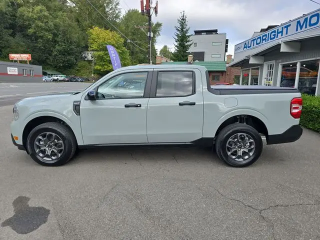 2024 Ford Maverick XLT photo 3