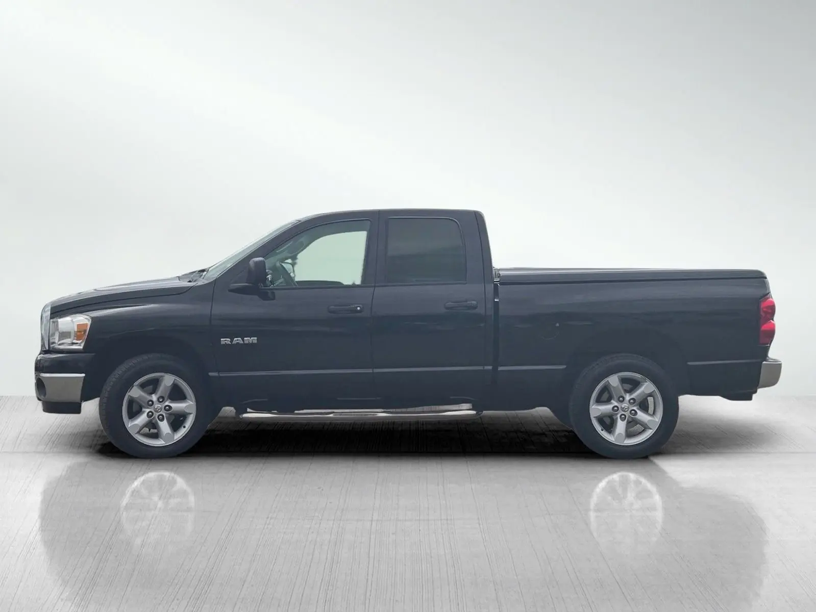 2008 Dodge Ram SLT photo 8