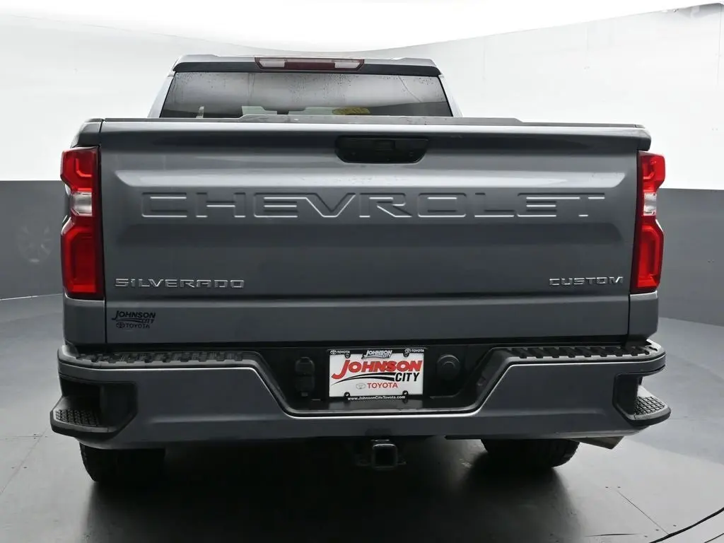 2020 Chevrolet Silverado 1500 Custom photo 7